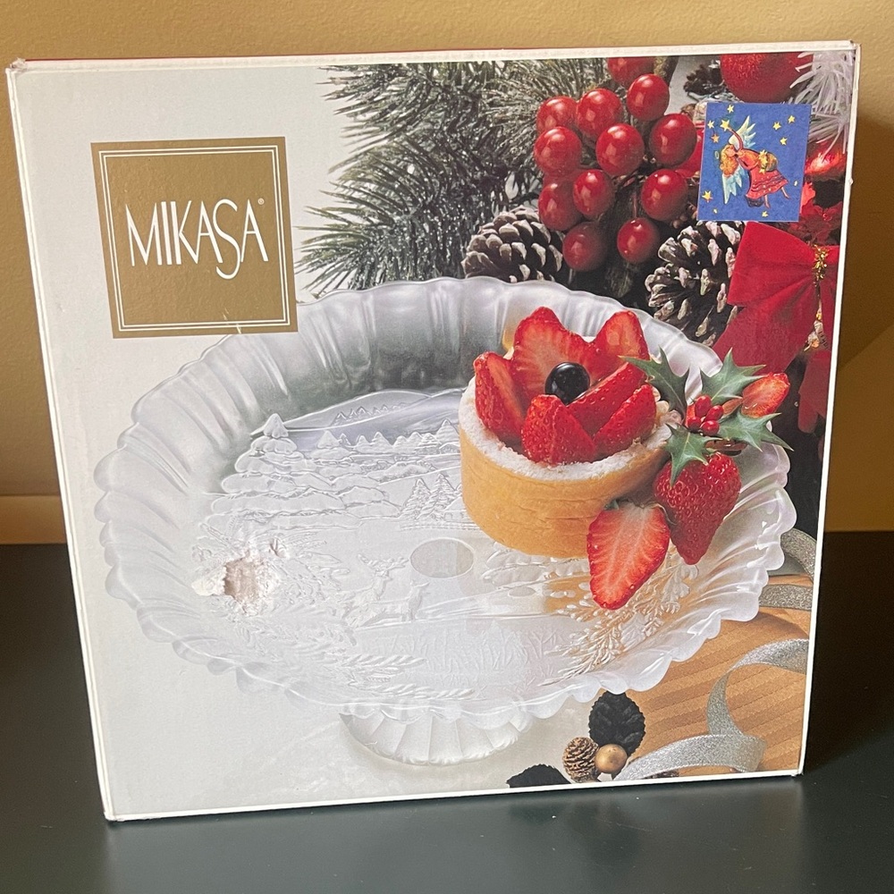 Mikasa Frosted winter dreams Cake Stand